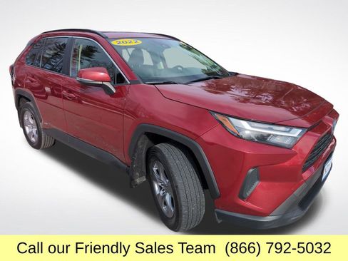 Used 2022 Toyota RAV4 XLE image 8