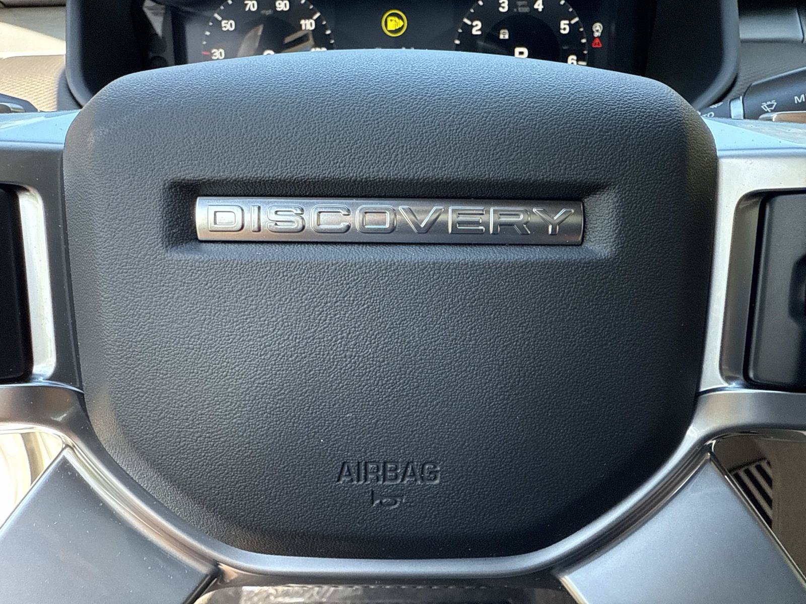 Certified 2026 Land Rover Discovery Limited Edition AWD/4WD image 34