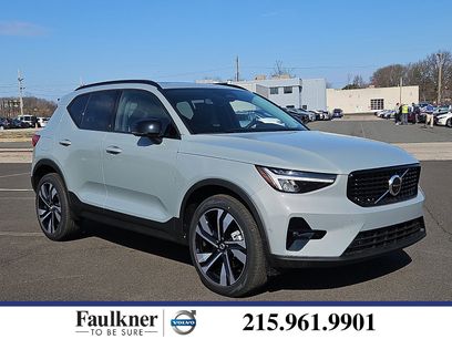 New 2026 Volvo XC40 B5 Plus w/ Climate Package