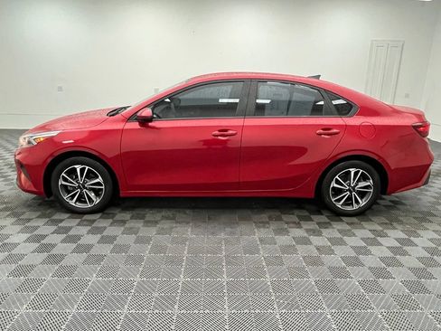 Used 2023 Kia Forte LXS FWD image 12