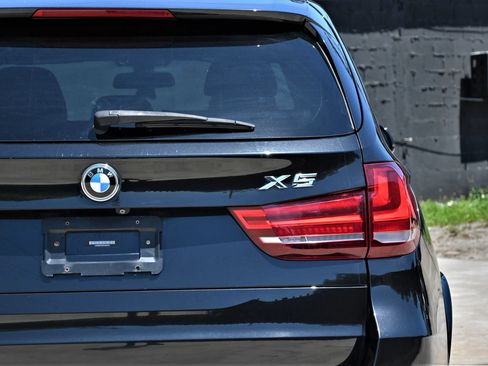 Used 2017 BMW X5 xDrive50i AWD/4WD image 8