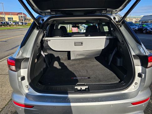 Used 2023 Mitsubishi Outlander SE image 11