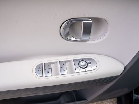 Certified 2024 Hyundai Ioniq 5 SEL image 21