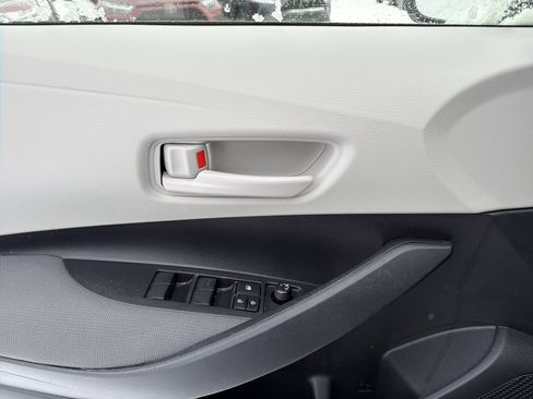 Used 2023 Toyota Corolla LE image 14