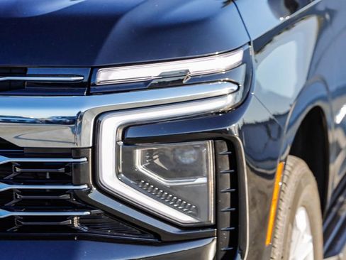 Used 2025 Chevrolet Tahoe LT AWD/4WD image 5