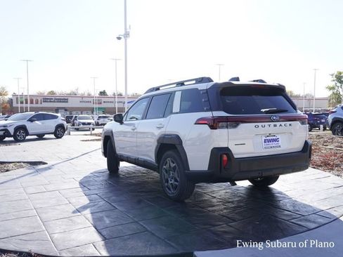 Used 2026 Subaru Outback Premium image 3