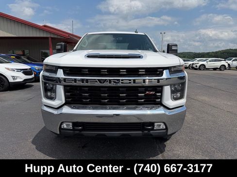 Used 2022 Chevrolet Silverado 2500 LT w/ Convenience Package AWD/4WD image 2