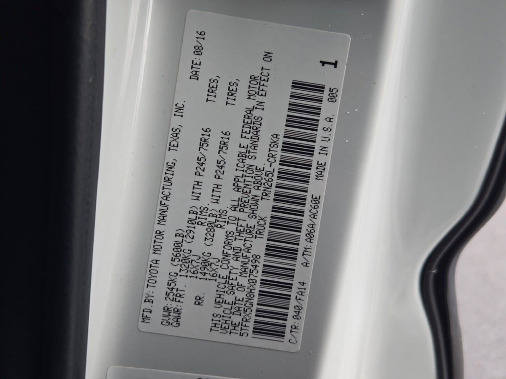 Used 2017 Toyota Tacoma SR RWD image 28