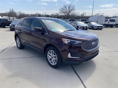 Used 2024 Ford Edge SEL w/ Convenience Package