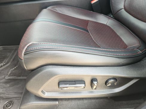 Used 2025 Honda Pilot Black Edition image 24