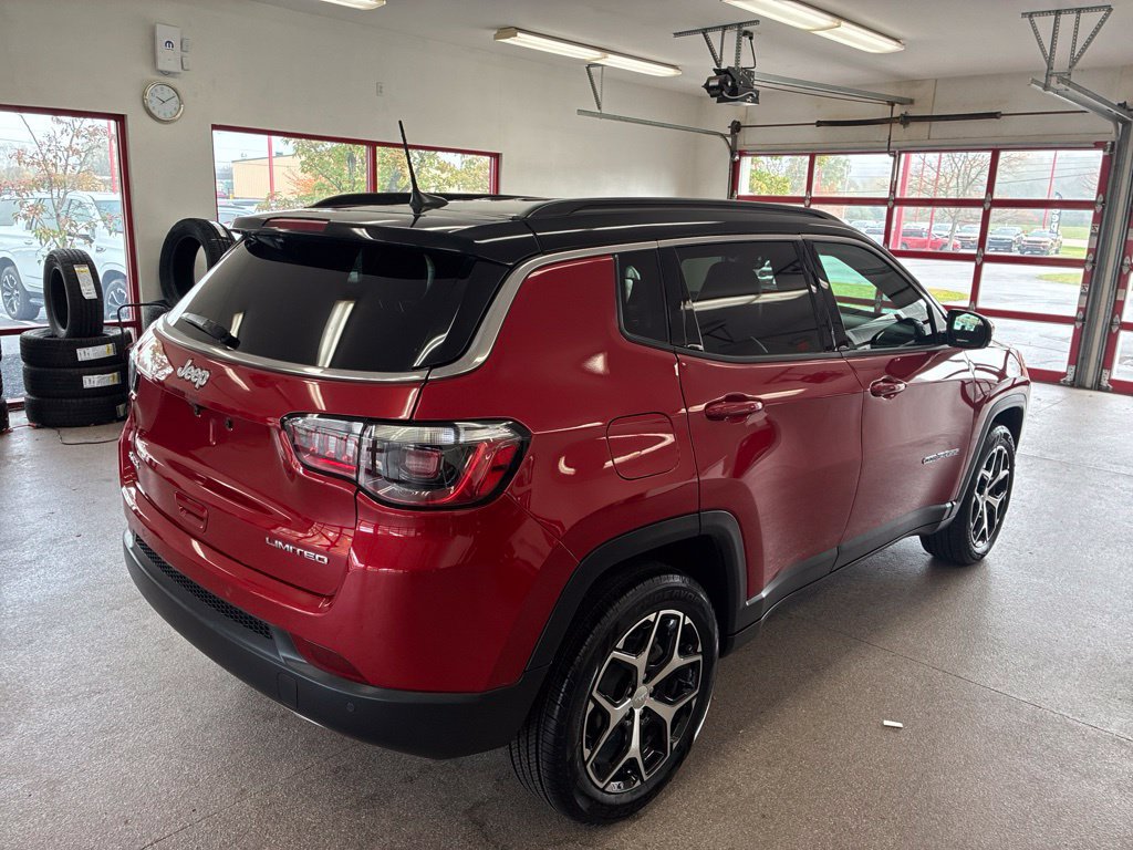 Certified 2024 Jeep Compass Limited AWD/4WD image 26