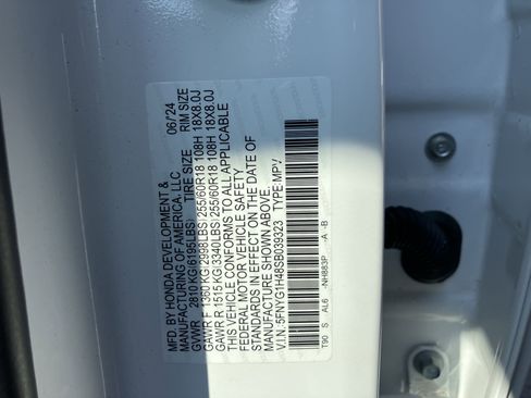 Used 2025 Honda Pilot EX-L image 37