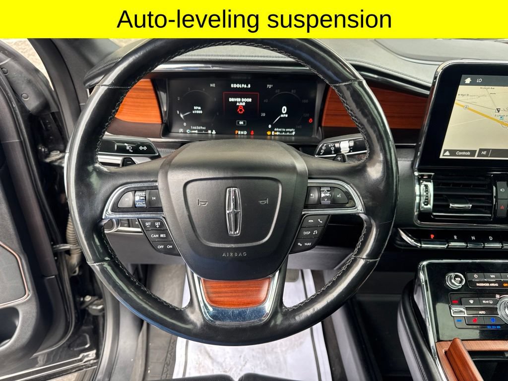 Used 2018 Lincoln Navigator Reserve AWD/4WD image 14