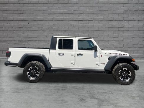 Used 2026 Jeep Gladiator Rubicon AWD/4WD image 8