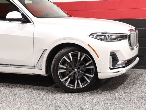 Used 2019 BMW X7 xDrive40i w/ Premium Package AWD/4WD image 3