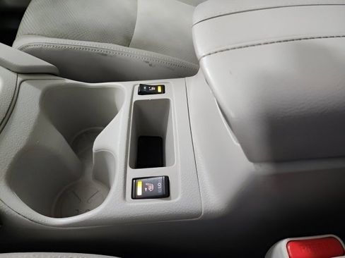 Used 2018 Nissan Rogue Sport SV w/ SV All-Weather Package image 34