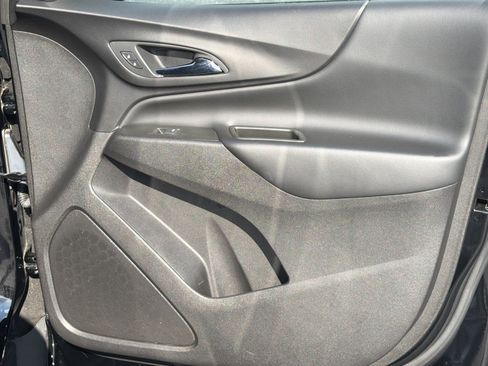 Used 2024 Chevrolet Equinox LT FWD image 14