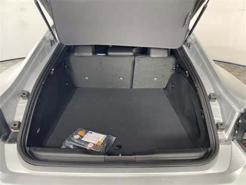 Used 2025 Dodge Charger R/T w/ Quick Order Package 25M R/T image 17