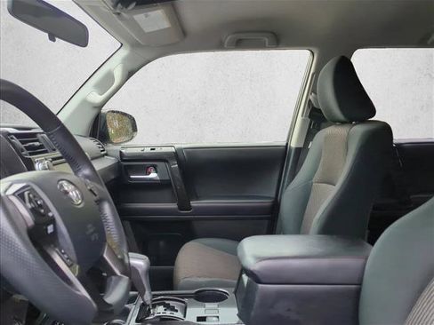 Used 2019 Toyota 4Runner TRD Off-Road image 7