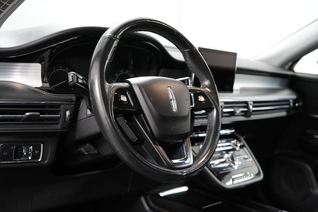 Used 2020 Lincoln Corsair AWD image 10