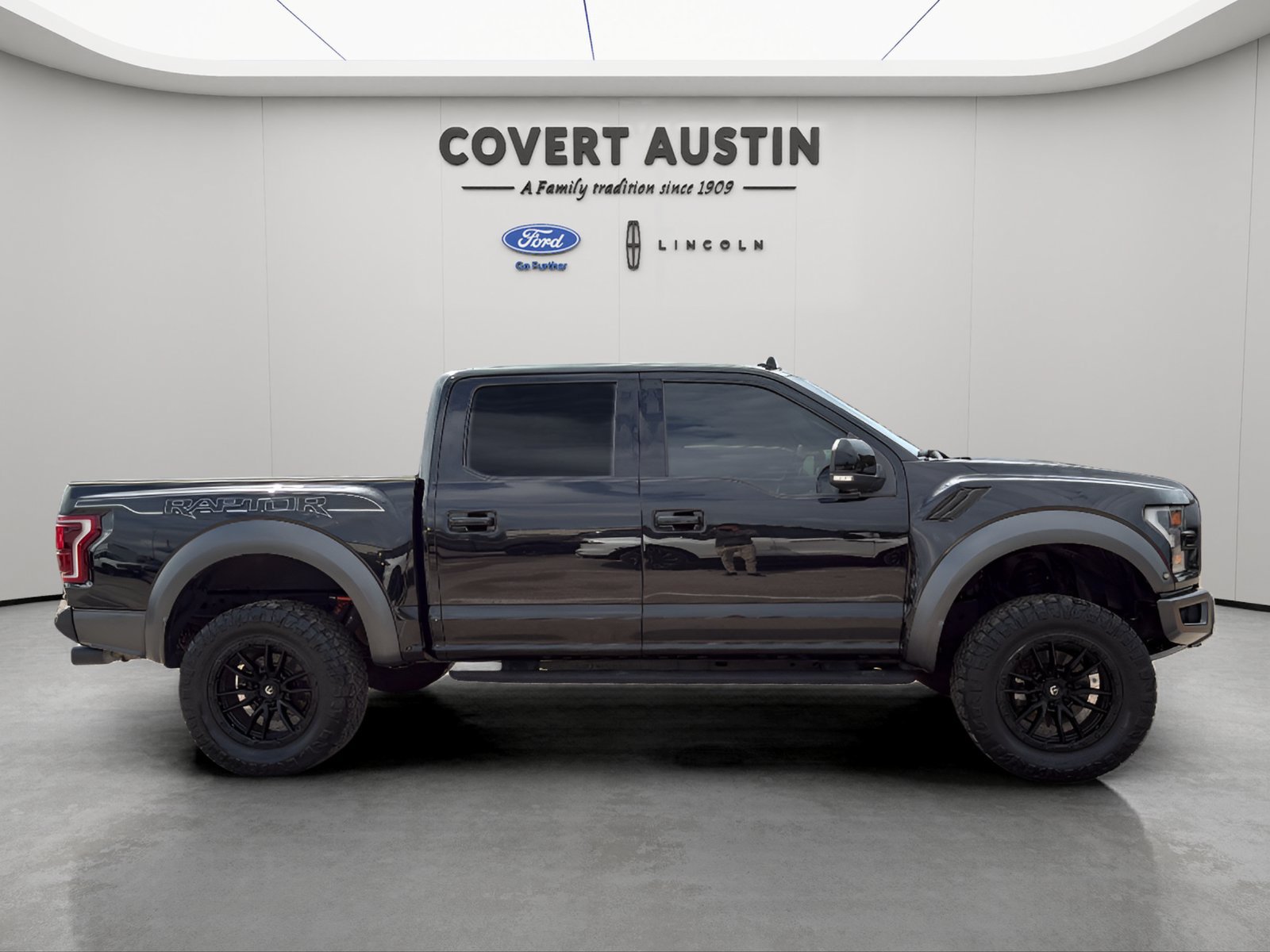 Used 2020 Ford F150 Raptor w/ Equipment Group 802A Luxury AWD/4WD image 4