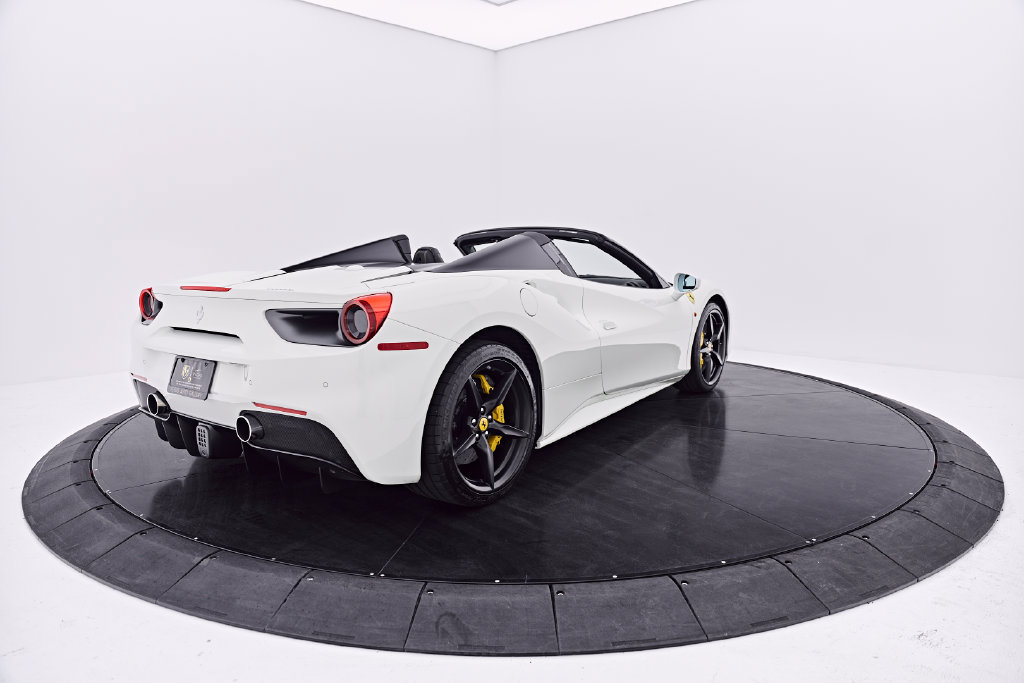 Used 2019 Ferrari 488 Spider RWD image 25