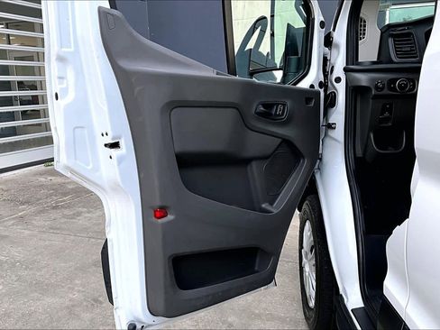 Used 2024 Ford Transit 350 XLT image 19