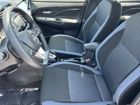 Used 2025 Nissan Versa SV w/ Trunk Package FWD image 19