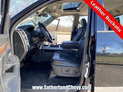 Used 2014 RAM 1500 Laramie w/ Convenience Group image 19