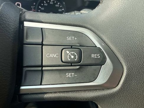 Used 2024 Jeep Compass Latitude AWD/4WD image 21