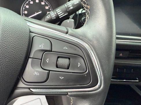 Used 2023 Buick Envision Essence w/ Sport Touring Package image 17