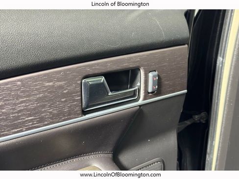 Used 2013 Lincoln MKX AWD image 49