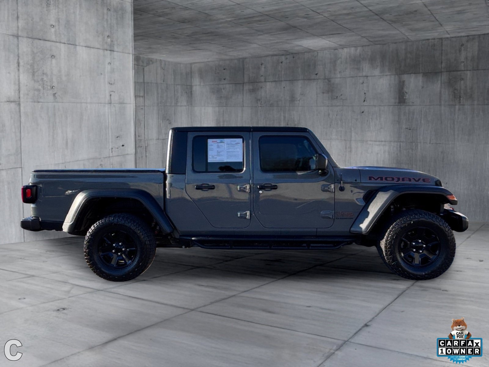 Used 2022 Jeep Gladiator Mojave w/ Trailer Tow Package AWD/4WD image 8