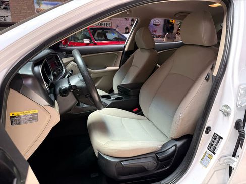 Used 2015 Kia Optima LX FWD image 23