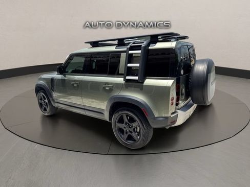 Used 2022 Land Rover Defender 110 SE AWD/4WD image 4