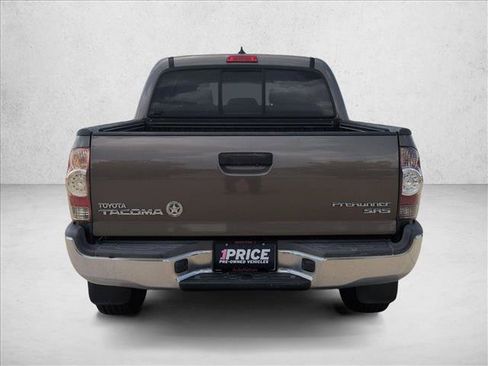 Used 2014 Toyota Tacoma PreRunner w/ SR5 Package RWD image 7