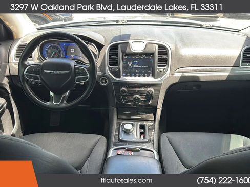 Used 2019 Chrysler 300 Touring w/ Sport Appearance Package RWD image 28