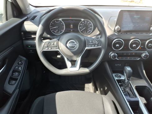 Certified 2023 Nissan Sentra SV FWD image 14