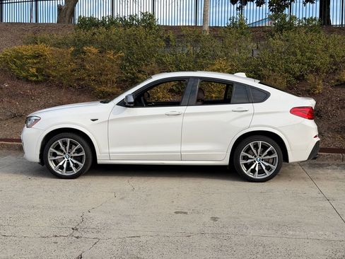 Used 2017 BMW X4 M40i w/ Technology Package image 6