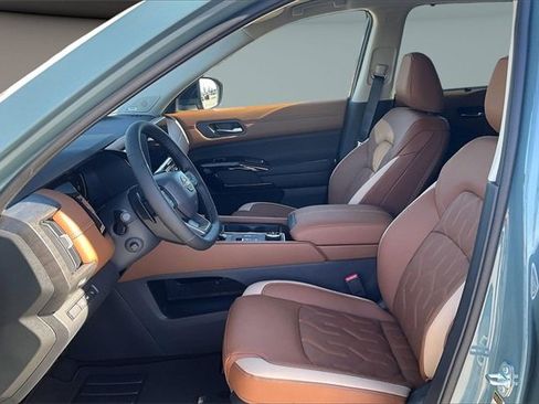 New 2026 Nissan Pathfinder Platinum image 7