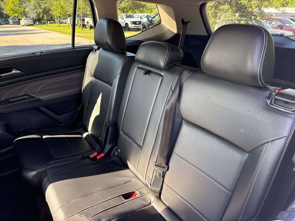 Used 2022 Volkswagen Atlas SE w/ Panoramic Sunroof Package AWD/4WD image 11