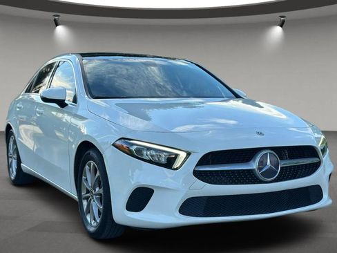 Used 2019 Mercedes-Benz A 220 image 2