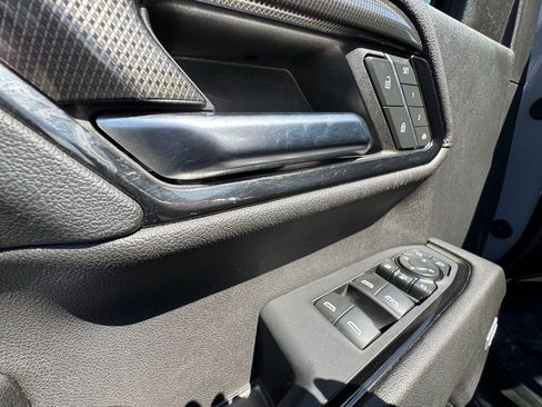 Used 2024 GMC Sierra 2500 AT4 w/ AT4 Premium Plus Package AWD/4WD image 19