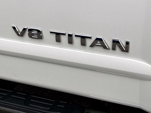 Used 2015 Nissan Titan PRO-4X image 8