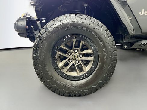 Used 2024 Jeep Wrangler Unlimited Rubicon 392 image 14