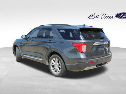 Used 2020 Ford Explorer XLT w/ Equipment Group 202A AWD/4WD image 7