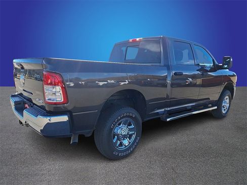 Used 2024 RAM 2500 Tradesman w/ Chrome Appearance Group image 4