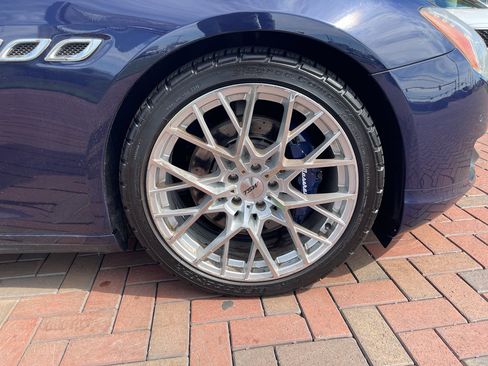 Used 2015 Maserati Quattroporte S Q4 AWD/4WD image 5