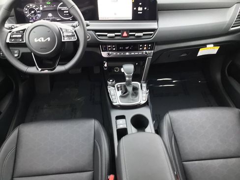 New 2026 Kia Seltos SX image 17