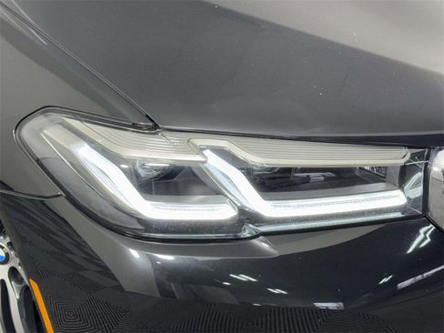 Used 2022 BMW 530i xDrive w/ Convenience Package image 15